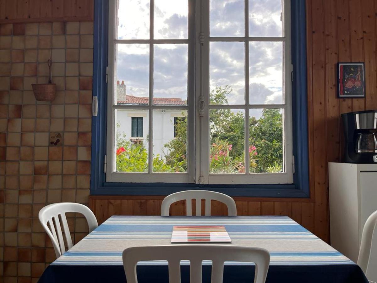 Appartement Calme Proche Plage Avec Parking Gratuit A Saint-Jean-De-Luz - Fr-1-239-804 Bagian luar foto